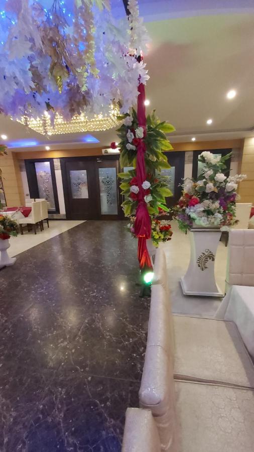 Royaute Luxury Hotel Сиалкот Экстерьер фото